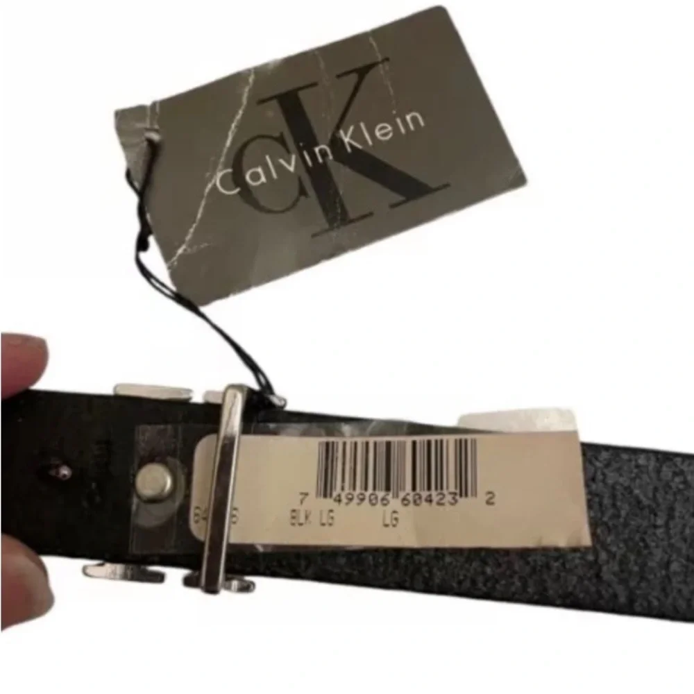 Calvin Klein Black Genuine Harness Leather Vintage CK Logo Belt. SHIPS FREE!
